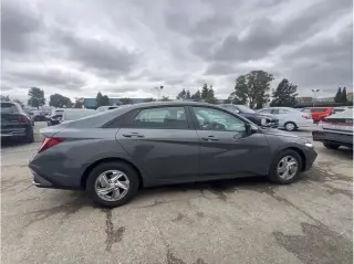 Hyundai ELANTRA 2026 SE 4dr Sedan