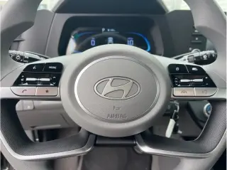 Hyundai ELANTRA 2026 SE 4dr Sedan