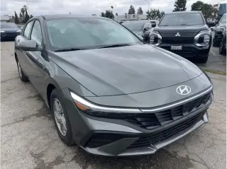 Hyundai ELANTRA 2026 SE 4dr Sedan