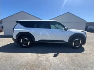 Kia EV9 2024 Light Long Range 4dr SUV