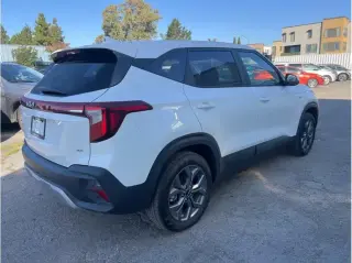 Kia Seltos 2026 AWD LX 4dr SUV