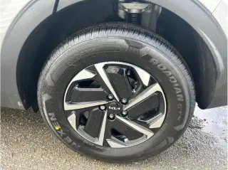 Kia Sportage Hybrid 2025 AWD LX 4dr SUV
