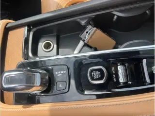 Volvo XC90 2018 AWD T8 eAWD Inscription 4dr SUV