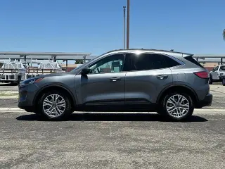 Ford Escape 2022 SEL 4dr SUV