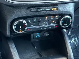 Ford Escape 2022 SEL 4dr SUV