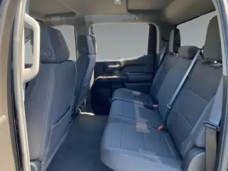 Chevrolet Silverado 1500 2024 4x2 Custom 4dr Crew Cab 5.8 ft. SB