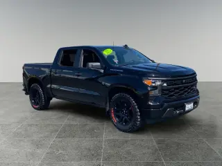 Chevrolet Silverado 1500 2024 4x2 Custom 4dr Crew Cab 5.8 ft. SB