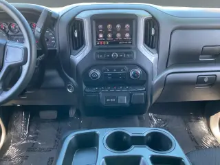 Chevrolet Silverado 1500 2024 4x2 Custom 4dr Crew Cab 5.8 ft. SB