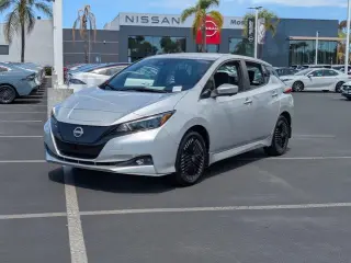 Nissan LEAF 2025 SV PLUS 4dr Hatchback