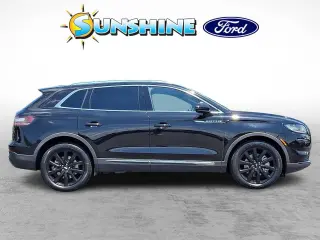 Lincoln Nautilus 2023 AWD Reserve 4dr SUV