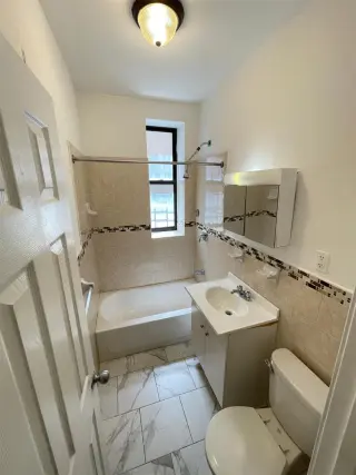 Propiedad en alquiler con 2 habitaciones y 1 baño en NUEVA YORK