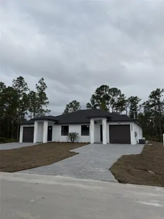 Propiedad en alquiler con 1 dormitorio y 1 baño en Lehigh Acres