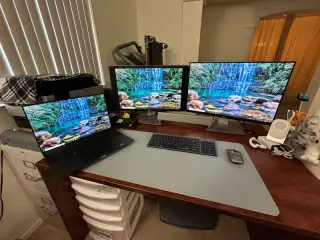 2022 Dell 5520laptop+Dual 24fhd Monitors