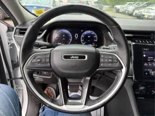 2021 Jeep Grand Cherokee L Laredo