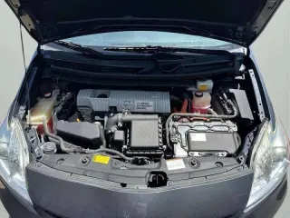2015 Toyota Prius Three