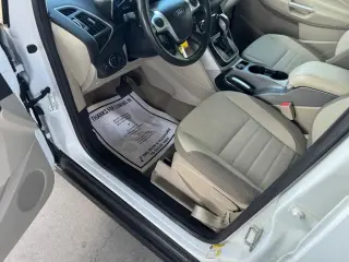2013 Ford C-Max Hybrid SE