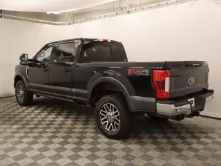 Ford F-250 Super Duty 2019 4x4 King Ranch 4dr Crew Cab 6.8 ft. SB Pickup