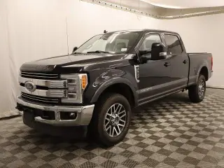 Ford F-250 Super Duty 2019 4x4 King Ranch 4dr Crew Cab 6.8 ft. SB Pickup
