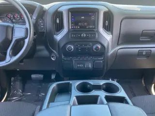Chevrolet Silverado 1500 2024 4x2 Custom 4dr Crew Cab 5.8 ft. SB