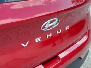 Hyundai VENUE 2023 Limited 4dr Crossover