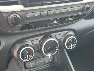 Hyundai VENUE 2023 Limited 4dr Crossover
