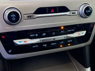 Ford Explorer 2022 AWD XLT 4dr SUV