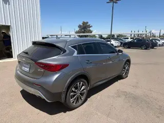 INFINITI QX30 2018 AWD Essential 4dr Crossover (midyear release)