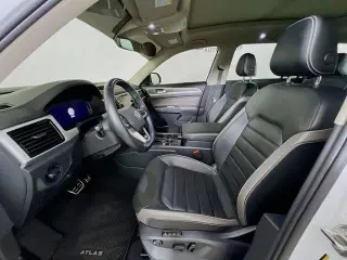 Volkswagen Atlas 2022 AWD V6 SEL Premium R-Line 4Motion 4dr SUV