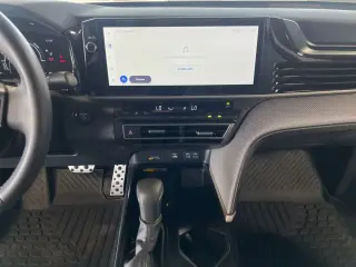 Toyota Camry 2025 SE 4dr Sedan