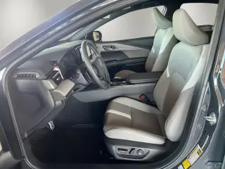 Toyota Camry 2025 SE 4dr Sedan