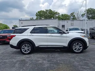 Ford Explorer 2023 AWD XLT 4dr SUV