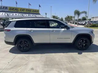 Jeep Grand Cherokee L 2023 4x4 Laredo X 4dr SUV