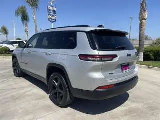 Jeep Grand Cherokee L 2023 4x4 Laredo X 4dr SUV