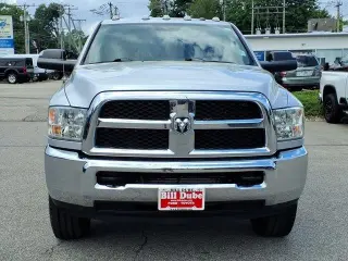Ram 2500 2017 4x4 Tradesman 4dr Crew Cab 6.3 ft. SB Pickup