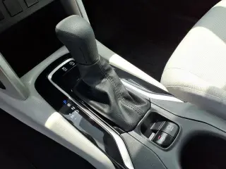 Toyota Corolla Cross 2024 AWD L 4dr Crossover