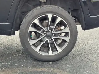 Jeep Grand Cherokee 2022 4x4 Overland 4dr SUV (midyear release)