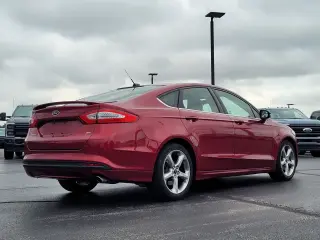 Ford Fusion 2015 SE 4dr Sedan