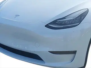 Tesla Model Y 2023 AWD Long Range 4dr Crossover