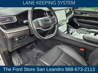 Jeep Wagoneer 2022 4x4 Series III Carbide 4dr SUV