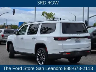 Jeep Wagoneer 2022 4x4 Series III Carbide 4dr SUV