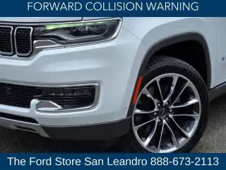 Jeep Wagoneer 2022 4x4 Series III Carbide 4dr SUV