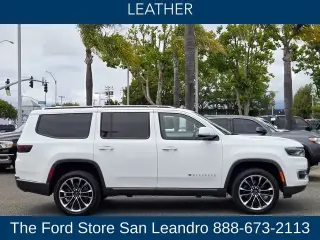 Jeep Wagoneer 2022 4x4 Series III Carbide 4dr SUV
