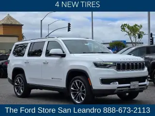 Jeep Wagoneer 2022 4x4 Series III Carbide 4dr SUV