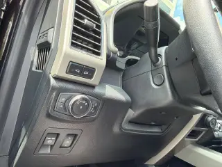 Ford F-150 2019 4x4 XL 4dr SuperCrew 5.5 ft. SB