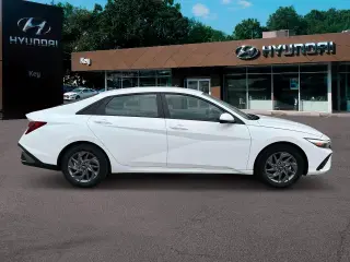 Hyundai ELANTRA 2024 SEL 4dr Sedan