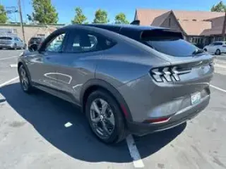 Ford Mustang Mach-E 2023 Select 4dr SUV