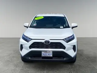 Toyota RAV4 2025 LE 4dr SUV