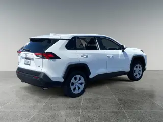 Toyota RAV4 2025 LE 4dr SUV