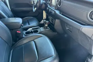 Jeep Wrangler Unlimited 2018 4x4 Moab 4dr SUV (midyear release)
