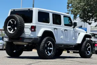 Jeep Wrangler Unlimited 2018 4x4 Moab 4dr SUV (midyear release)
